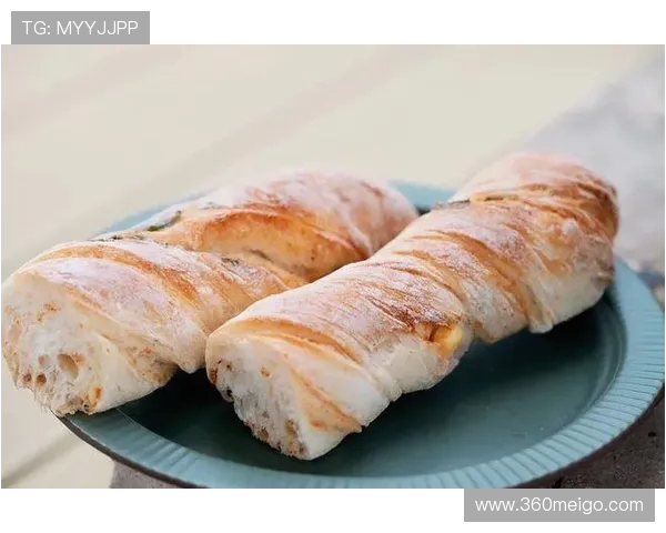 黑白格调邂逅醇香：足球主题手作巧克力