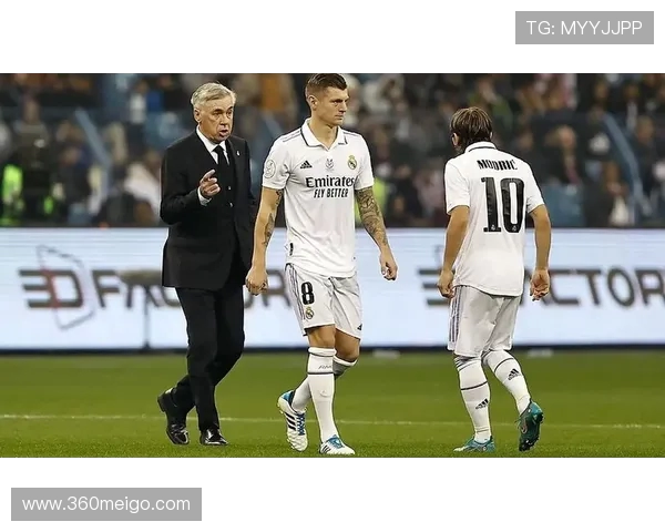 安切洛蒂回顾执教生涯称克罗斯和魔笛具备成为教练的潜力